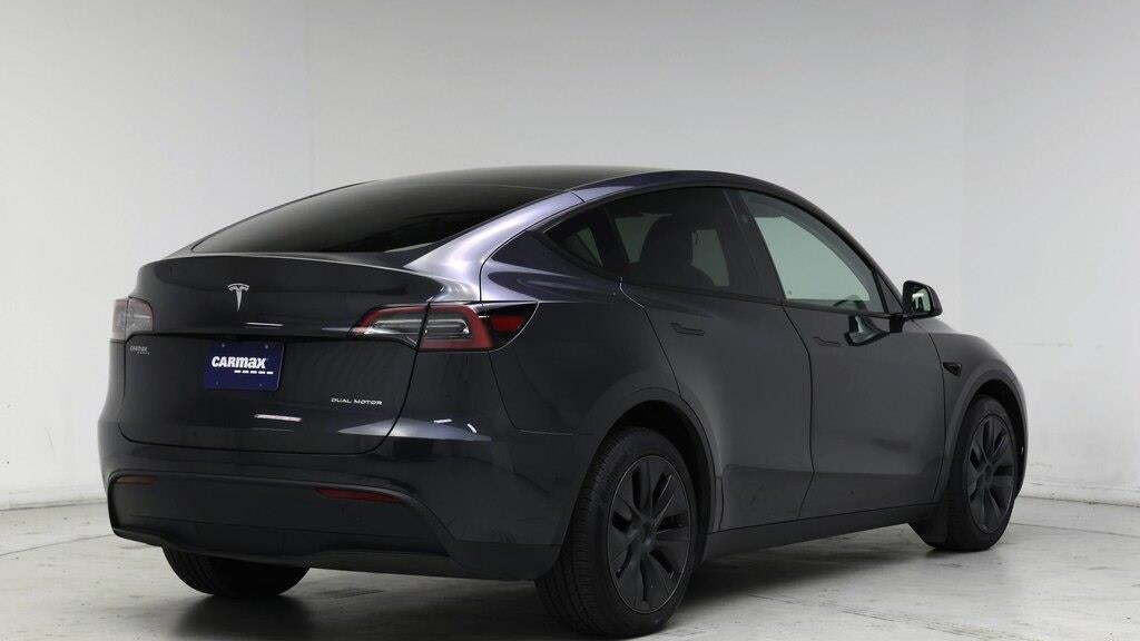 2025 Tesla Model Y Long Range