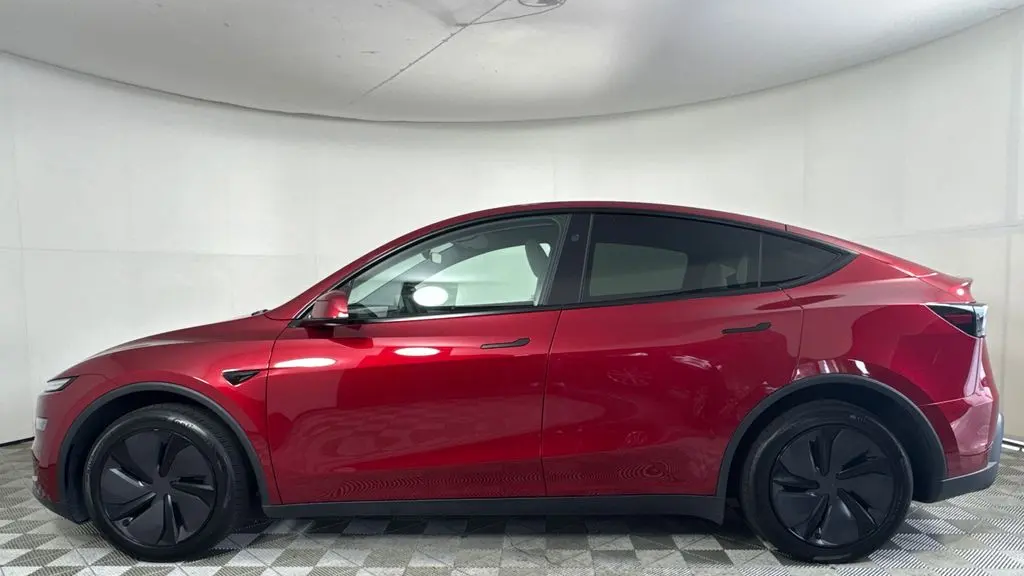 2026 Tesla Model Y Long Range