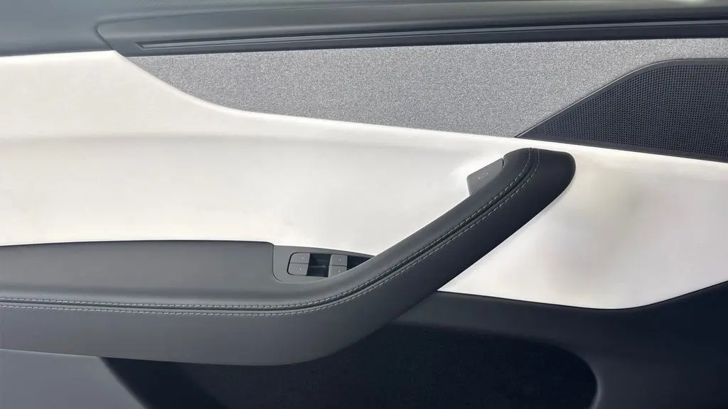 2026 Tesla Model Y Long Range