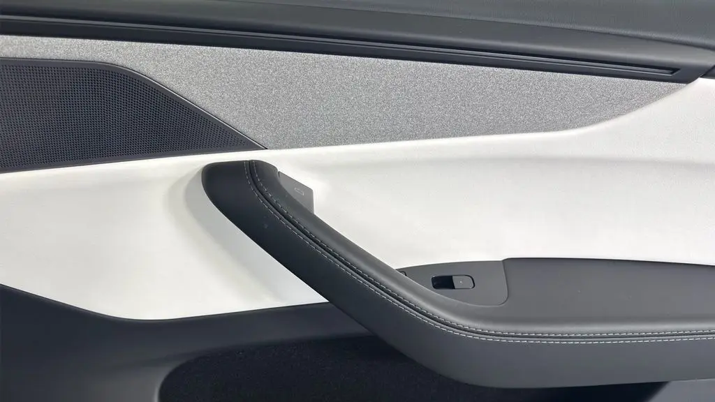 2026 Tesla Model Y Long Range