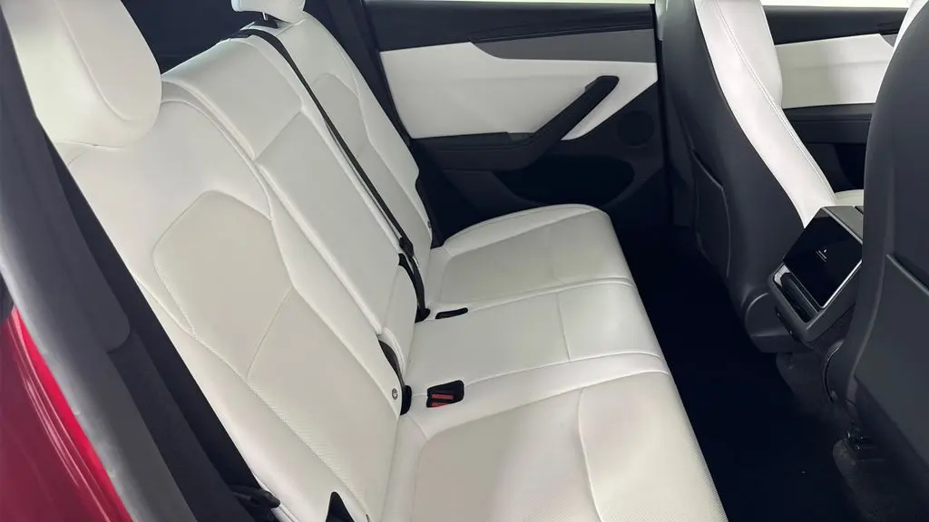2026 Tesla Model Y Long Range