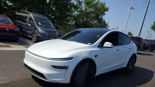 2026 Tesla Model Y Premium
