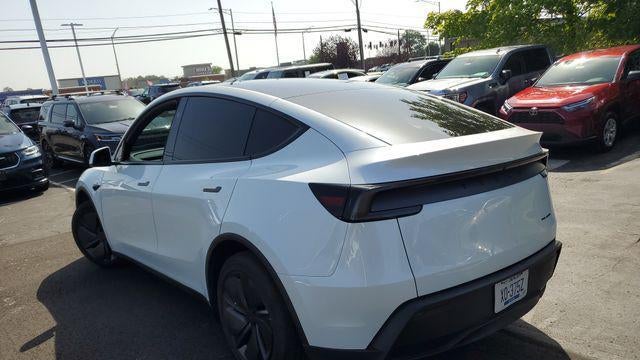2026 Tesla Model Y Premium