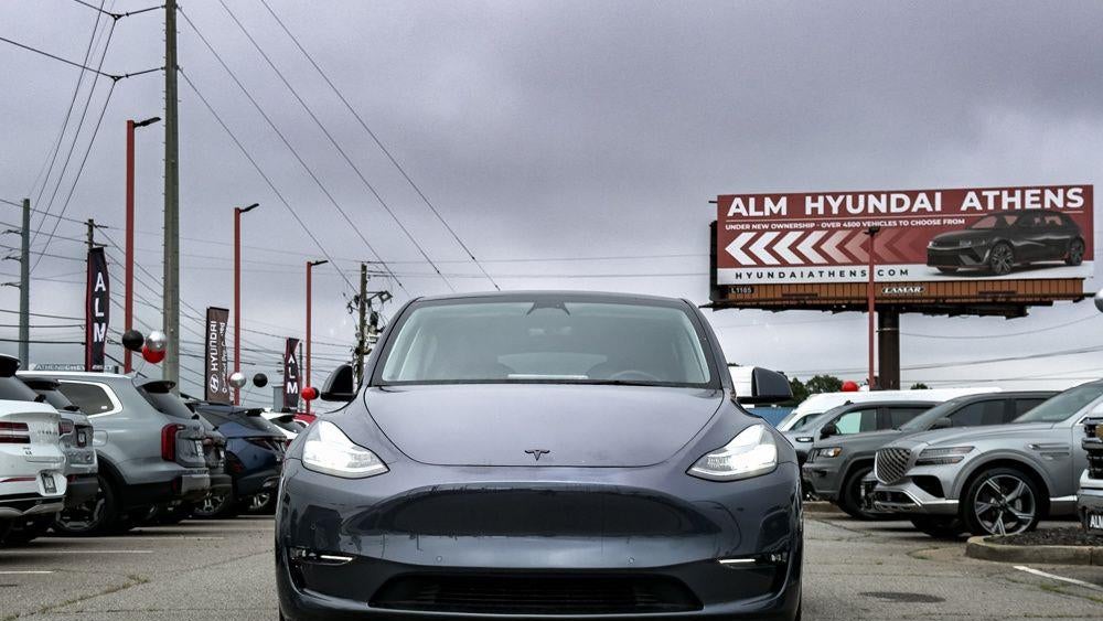 2023 Tesla Model Y Long Range