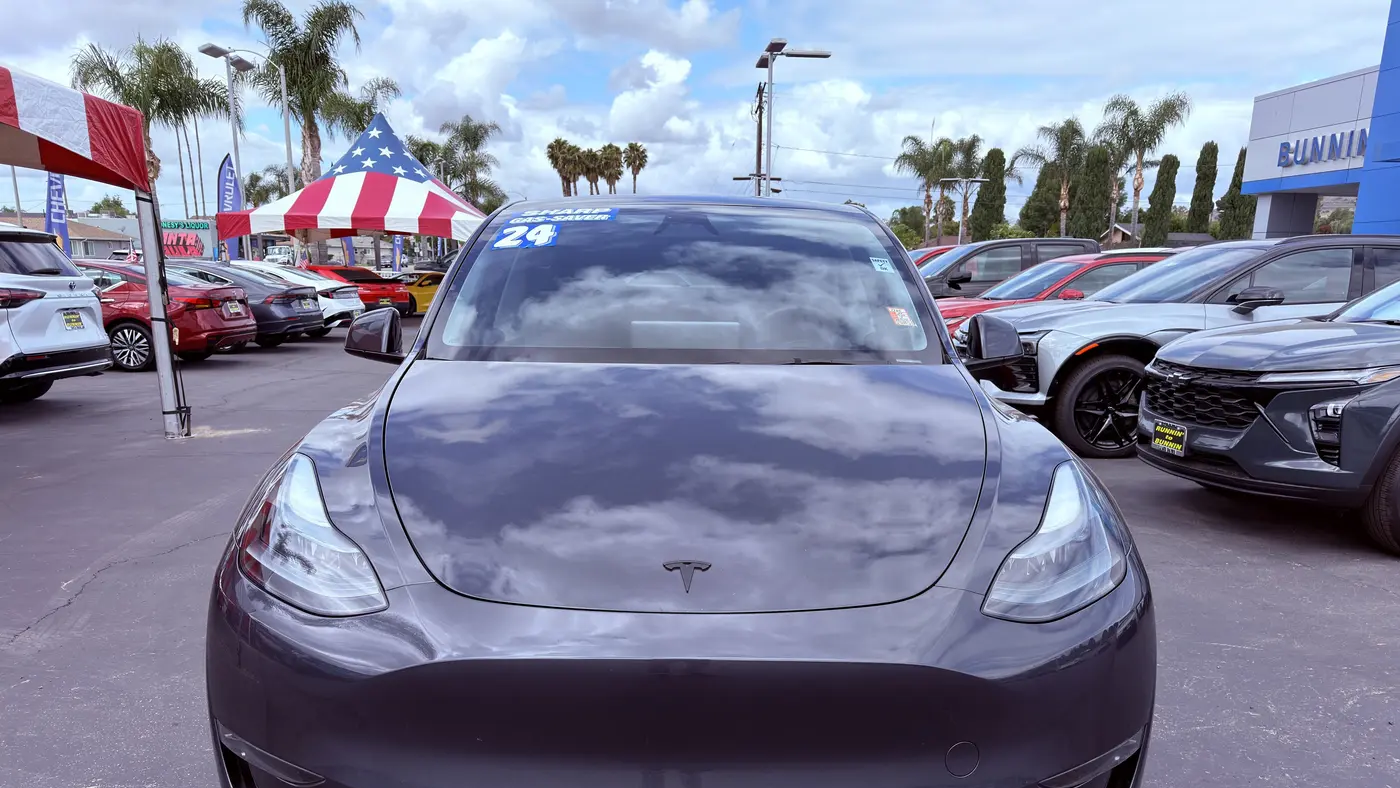 2024 Tesla Model Y Long Range