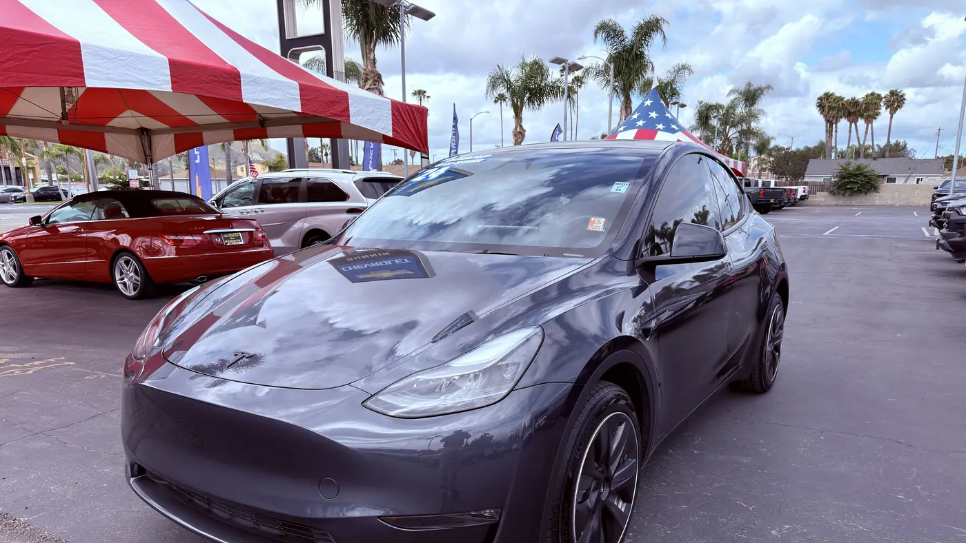 2024 Tesla Model Y Long Range