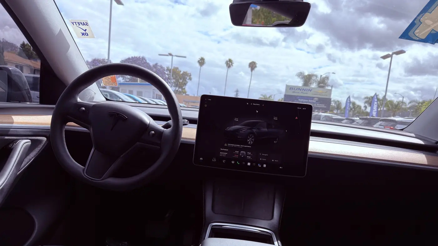 2024 Tesla Model Y Long Range