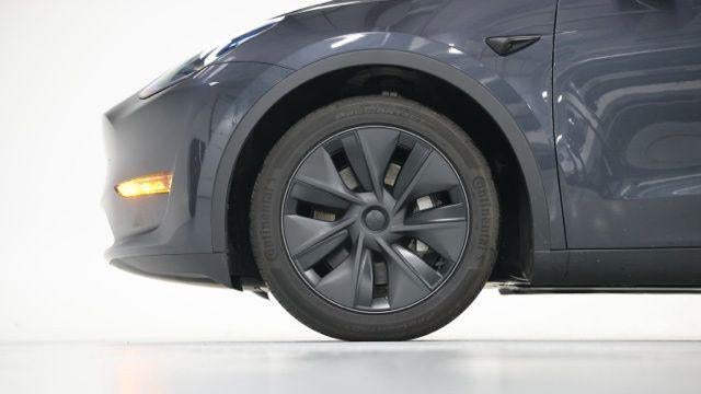 2025 Tesla Model Y Long Range