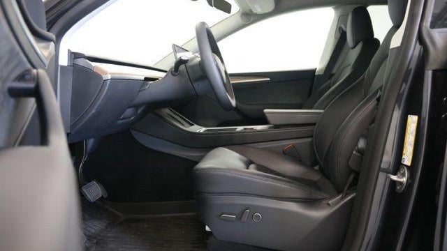 2025 Tesla Model Y Long Range