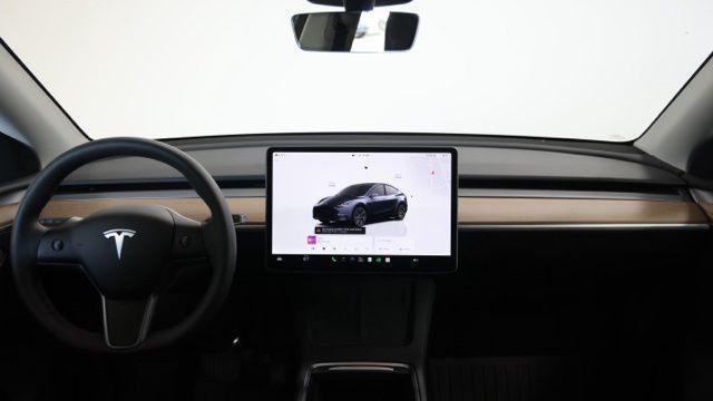 2025 Tesla Model Y Long Range
