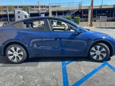 Photo of a 2022 Tesla Model Y AWD Long Range 4DR Crossover for sale