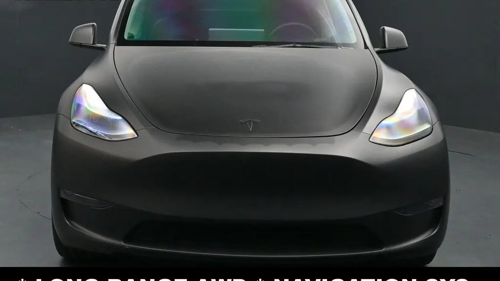 2023 Tesla Model Y Base