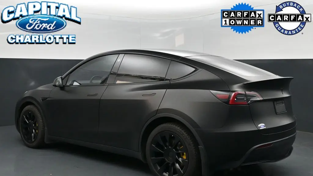 2023 Tesla Model Y Base