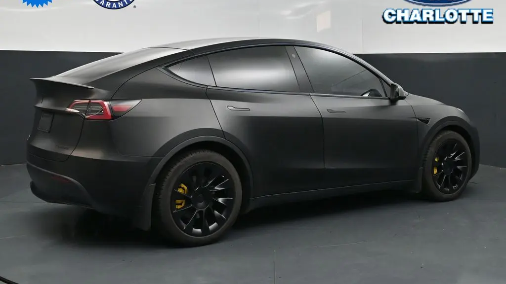 2023 Tesla Model Y Base