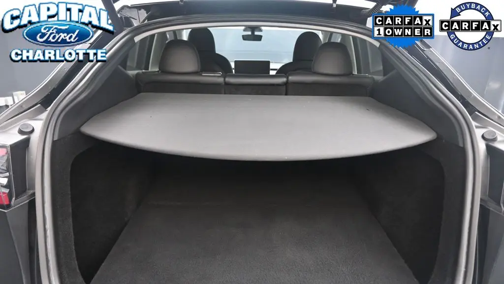 2023 Tesla Model Y Base