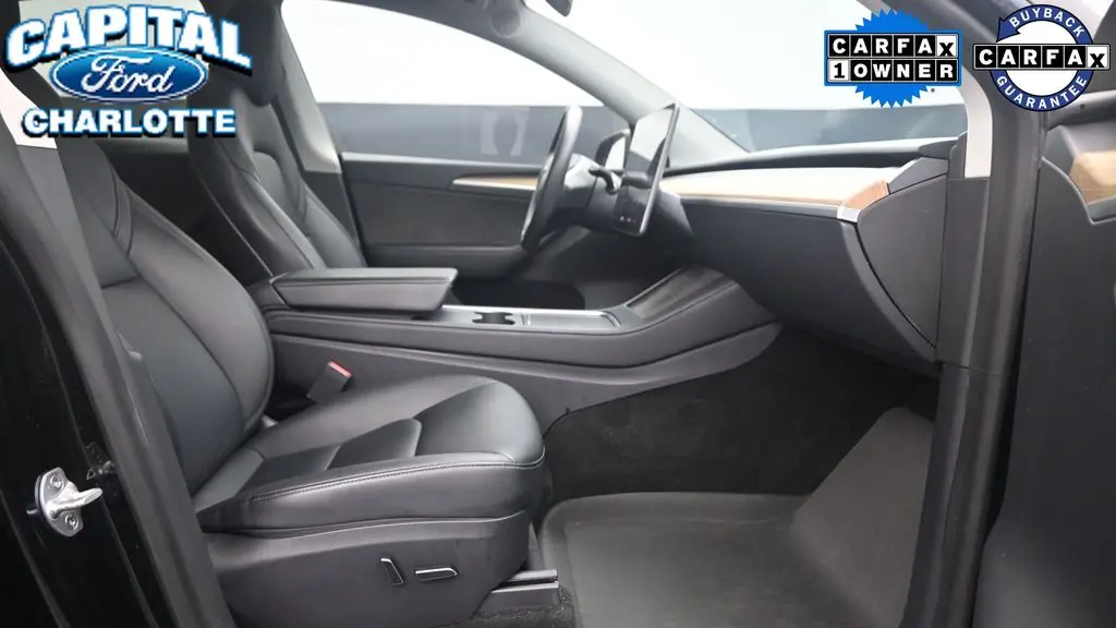 2023 Tesla Model Y Base