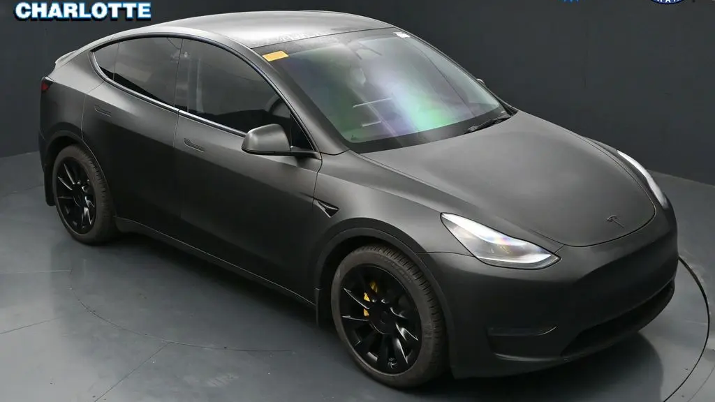 2023 Tesla Model Y Base