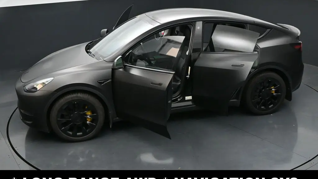 2023 Tesla Model Y Base