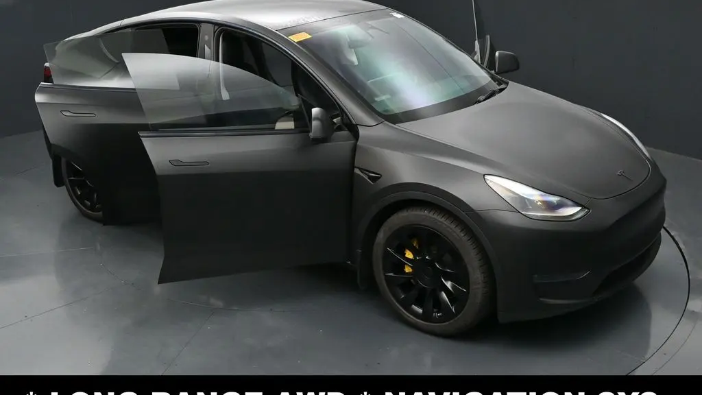 2023 Tesla Model Y Base