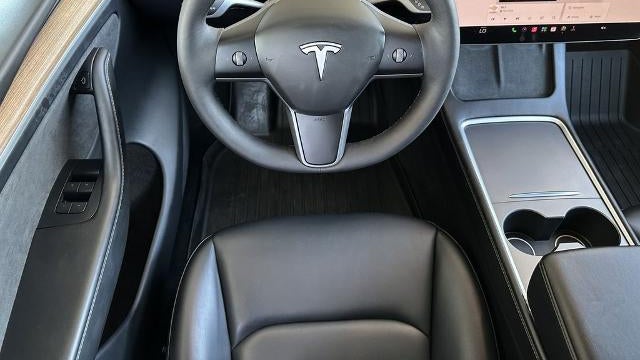 2023 Tesla Model Y Base
