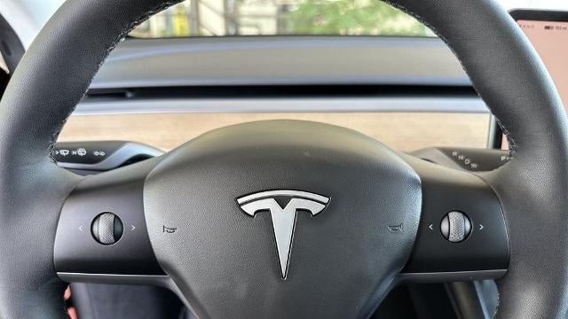 2023 Tesla Model Y Base