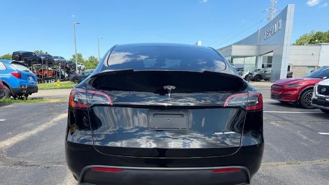 2023 Tesla Model Y Base