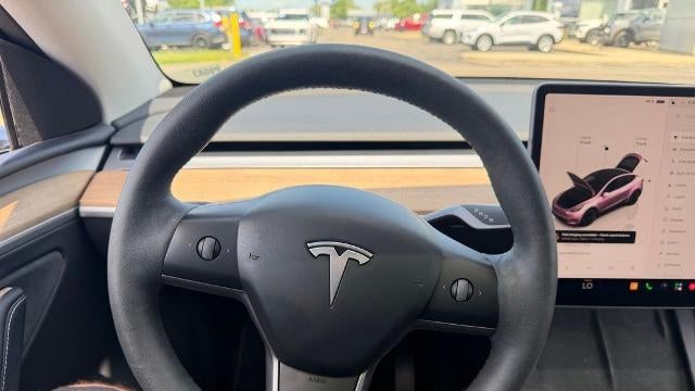 2023 Tesla Model Y Base