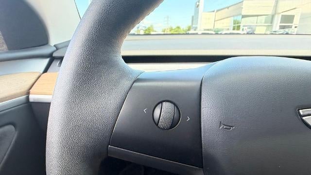 2023 Tesla Model Y Base