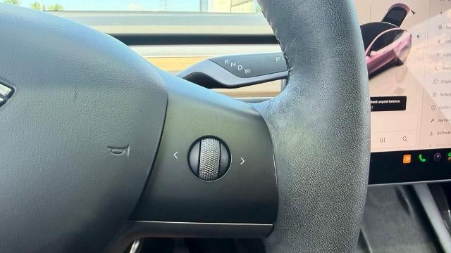 2023 Tesla Model Y Base