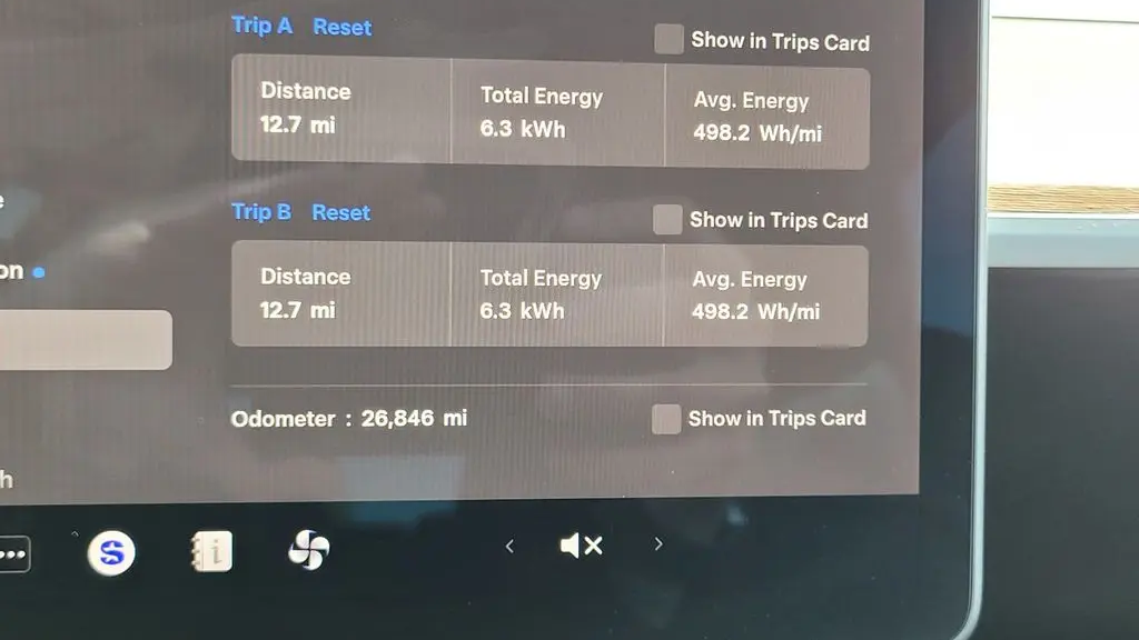 2023 Tesla Model Y Base