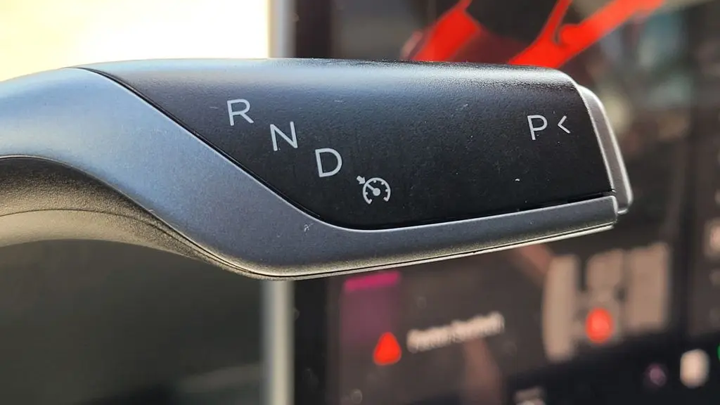 2023 Tesla Model Y Base