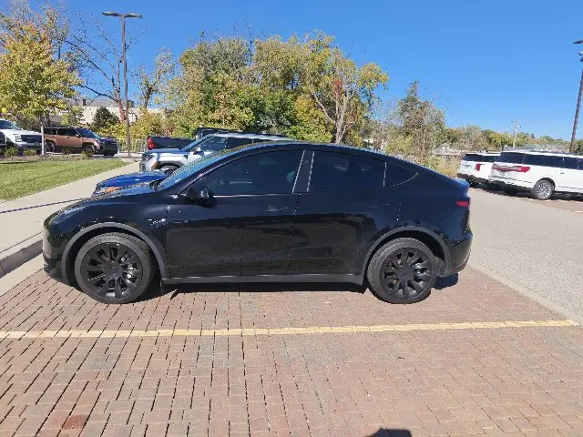 2023 Tesla Model Y - $32,291