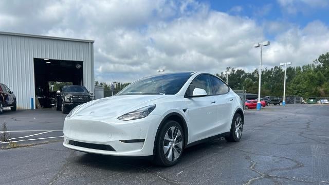 2023 Tesla Model Y Base