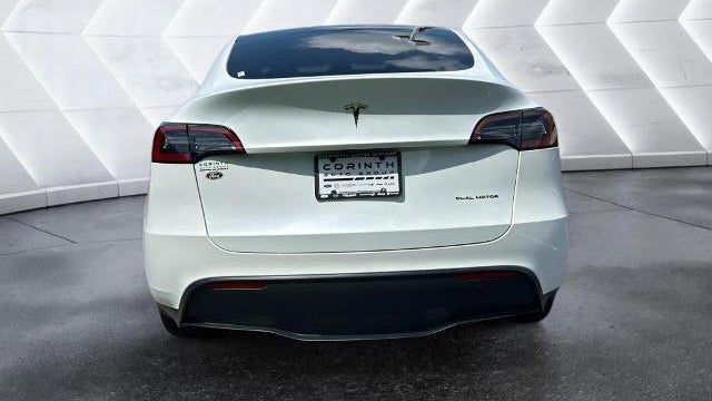2023 Tesla Model Y Base