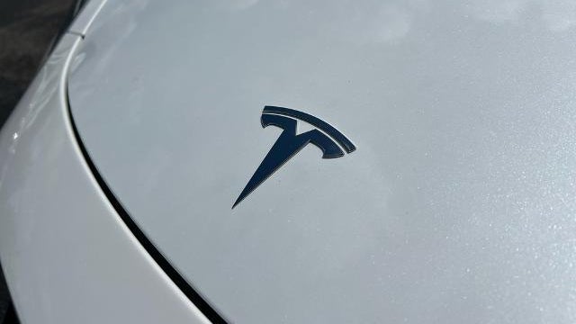 2023 Tesla Model Y Base