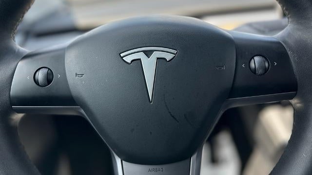 2023 Tesla Model Y Base