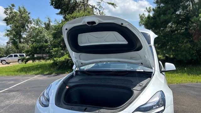 2023 Tesla Model Y Base