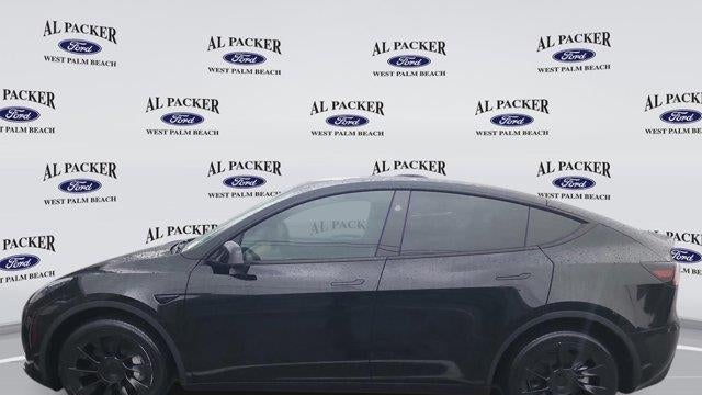 2023 Tesla Model Y Base
