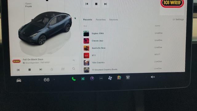 2025 Tesla Model Y Long Range