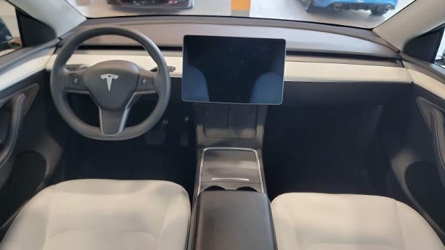 2025 Tesla Model Y Long Range