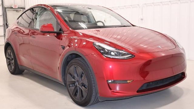2025 Tesla Model Y Long Range
