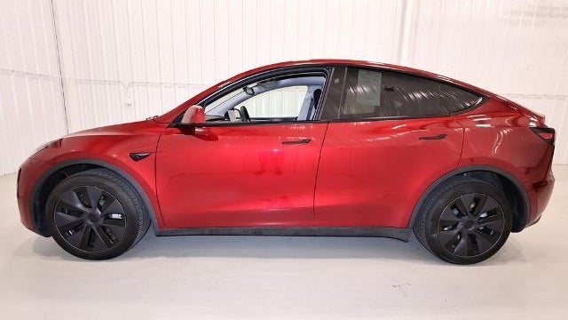 2025 Tesla Model Y Long Range