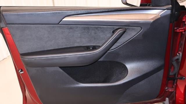 2025 Tesla Model Y Long Range