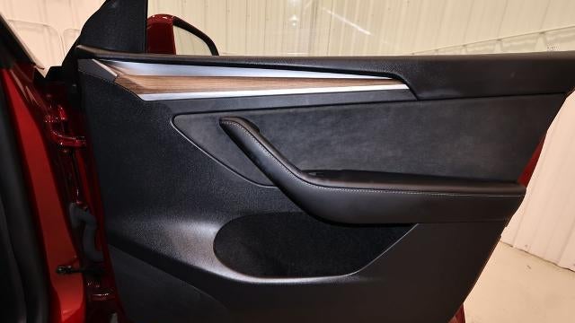 2025 Tesla Model Y Long Range