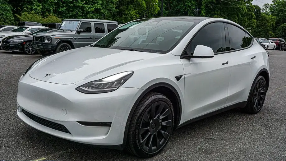2023 Tesla Model Y Long Range