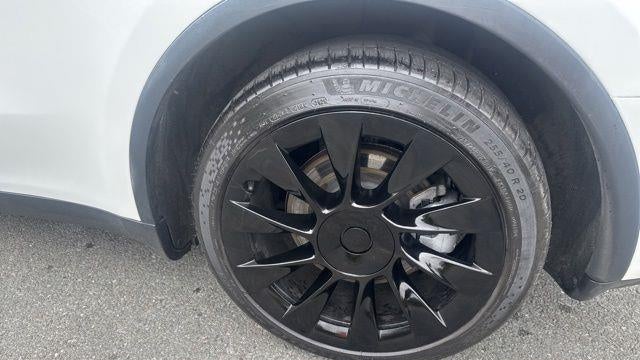 2023 Tesla Model Y Base