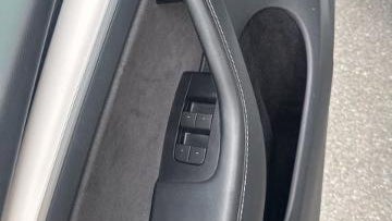 2023 Tesla Model Y Base