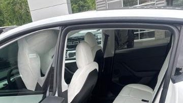 2023 Tesla Model Y Base
