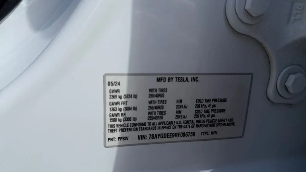 2024 Tesla Model Y Long Range