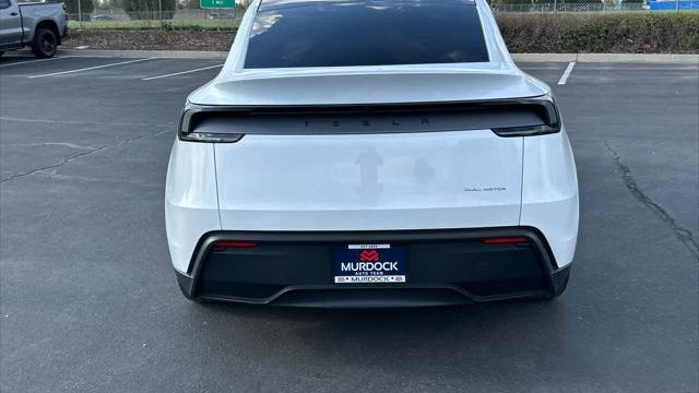 2026 Tesla Model Y Premium